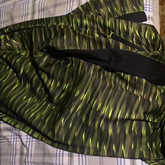 Brand new kd jacket - Picture 3 of 3